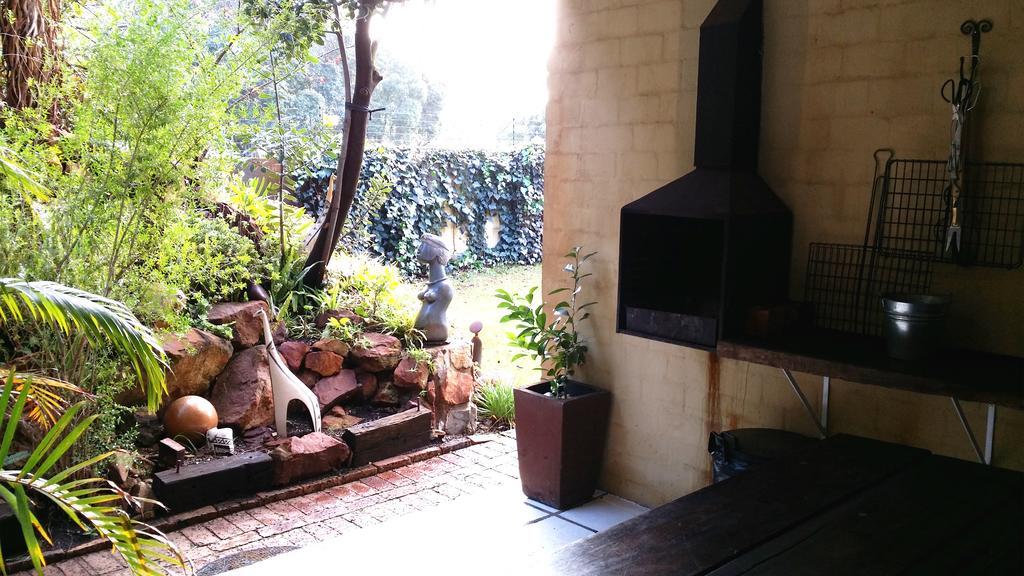 Hornbill House Self Catering Accommodation Hermanus Exteriér fotografie
