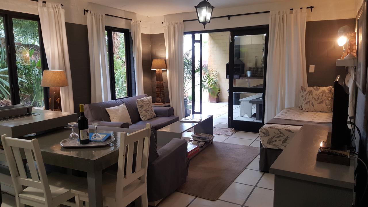 Hornbill House Self Catering Accommodation Hermanus Exteriér fotografie