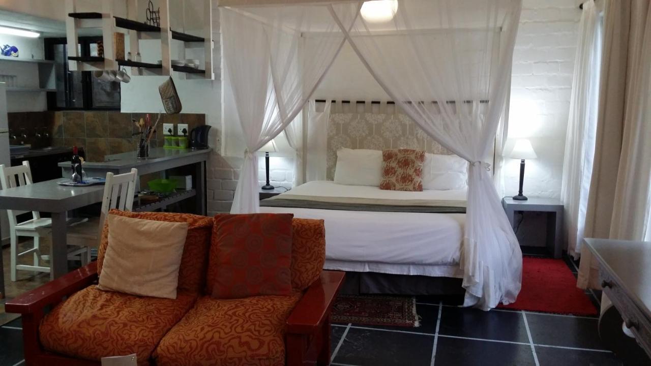 Hornbill House Self Catering Accommodation Hermanus Exteriér fotografie